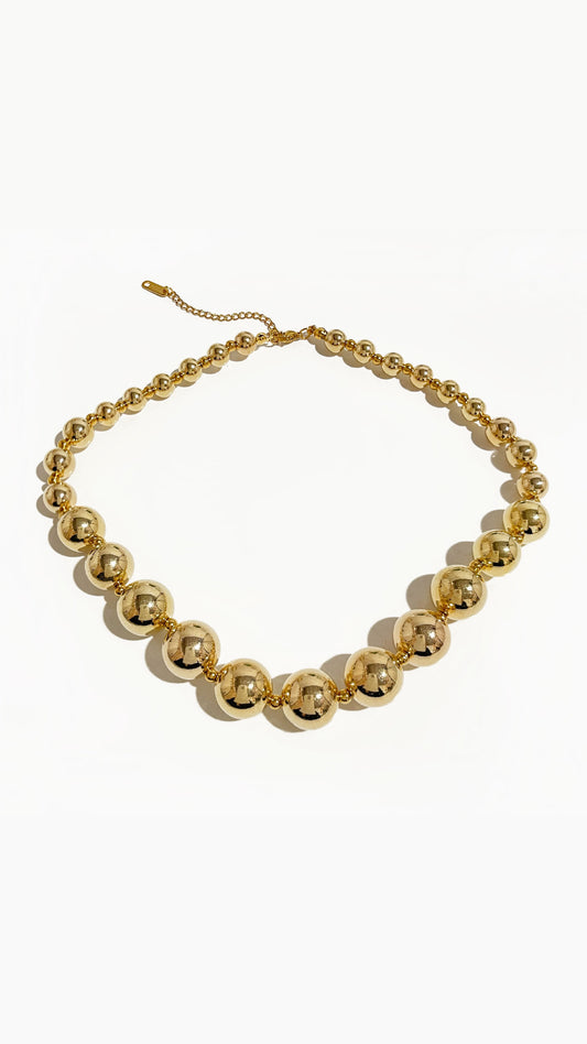 COLLIER NESMA