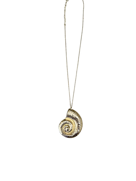 COLLIER BARBARA