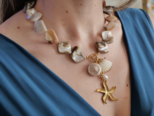 COLLIER AMARA